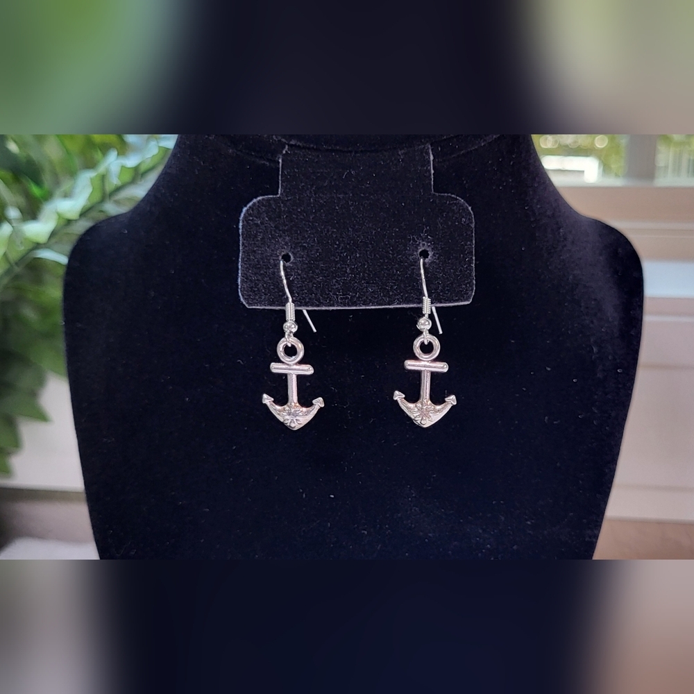 Silver Anchor Statement Dangle Earrings / Pierced - Picture 4 of 5